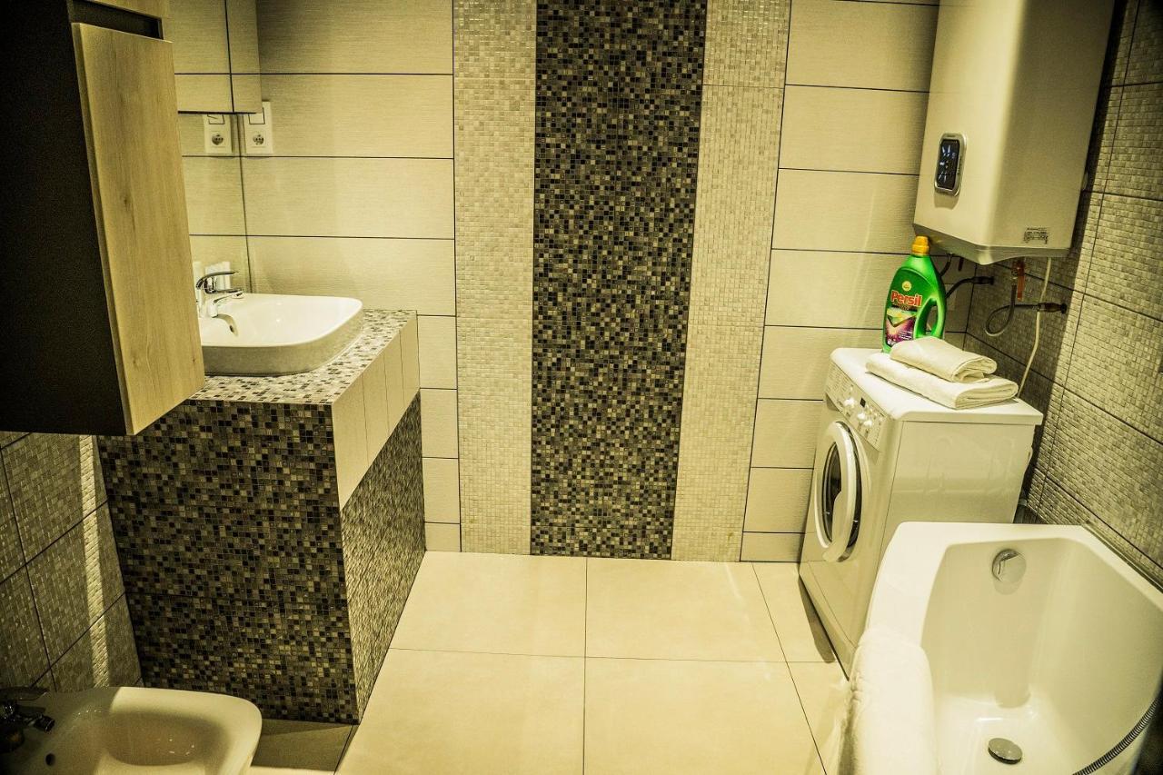 Apartamenty Korona Кросно Екстер'єр фото